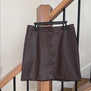 LOFT Brown Faux Leather Mini Skirt Snap Detail Shift Lined Size 2